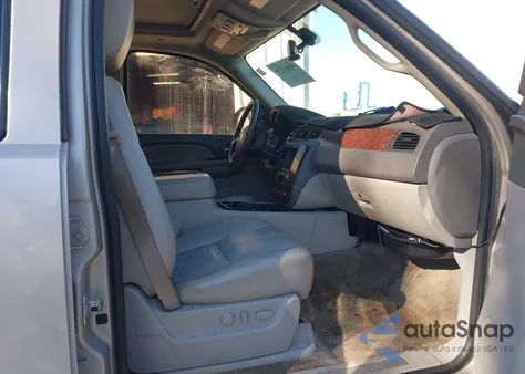 2007 Chevrolet Tahoe Ltz z USA, uszkodzony, nr VIN 1GNFK13037R194073